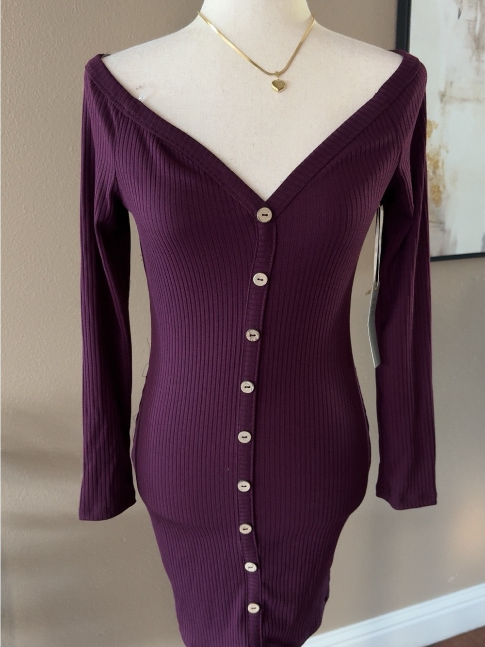 Off-Shoulder Ribbed Button-Front Bodycon Dress in Plum - Picture 5 of 8